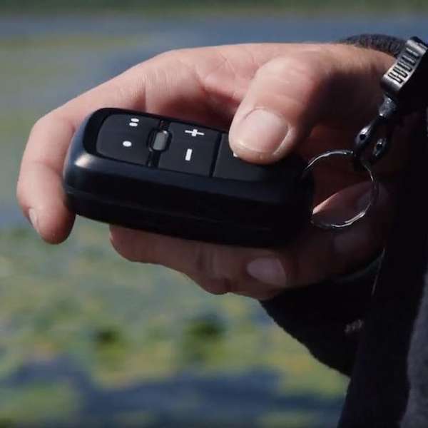 Lowrance Remote Control LR-1 for HDS LIVE or HDS Carbon Displays - Image 2