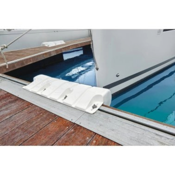 Plastimo Pontoon Bumper c/w Grooves - 900 x 307mm - White - Image 2 Plastimo Pontoon Bumper c/w Grooves - 900 x 307mm - White - Image 2
