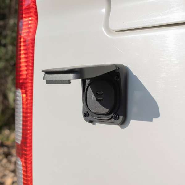 Scanstrut Ventura Series SC-V-USB-01 - Dual USB-C Socket - Image 3