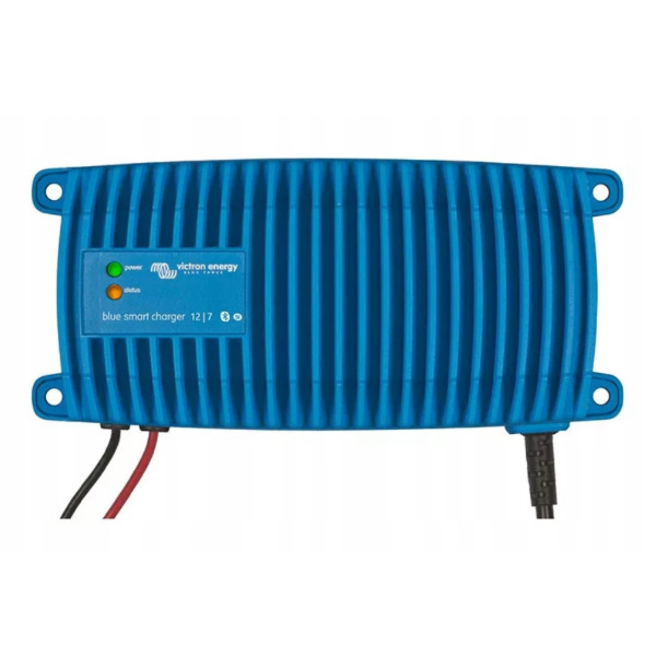 Victron Blue Smart Battery Charger - 12V/7A - 1 Out - 230V / IP67 - UK Socket